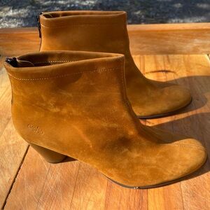 Arché Musoko Nubuck Mokabi ankle boots, size US 9 / Eur 40